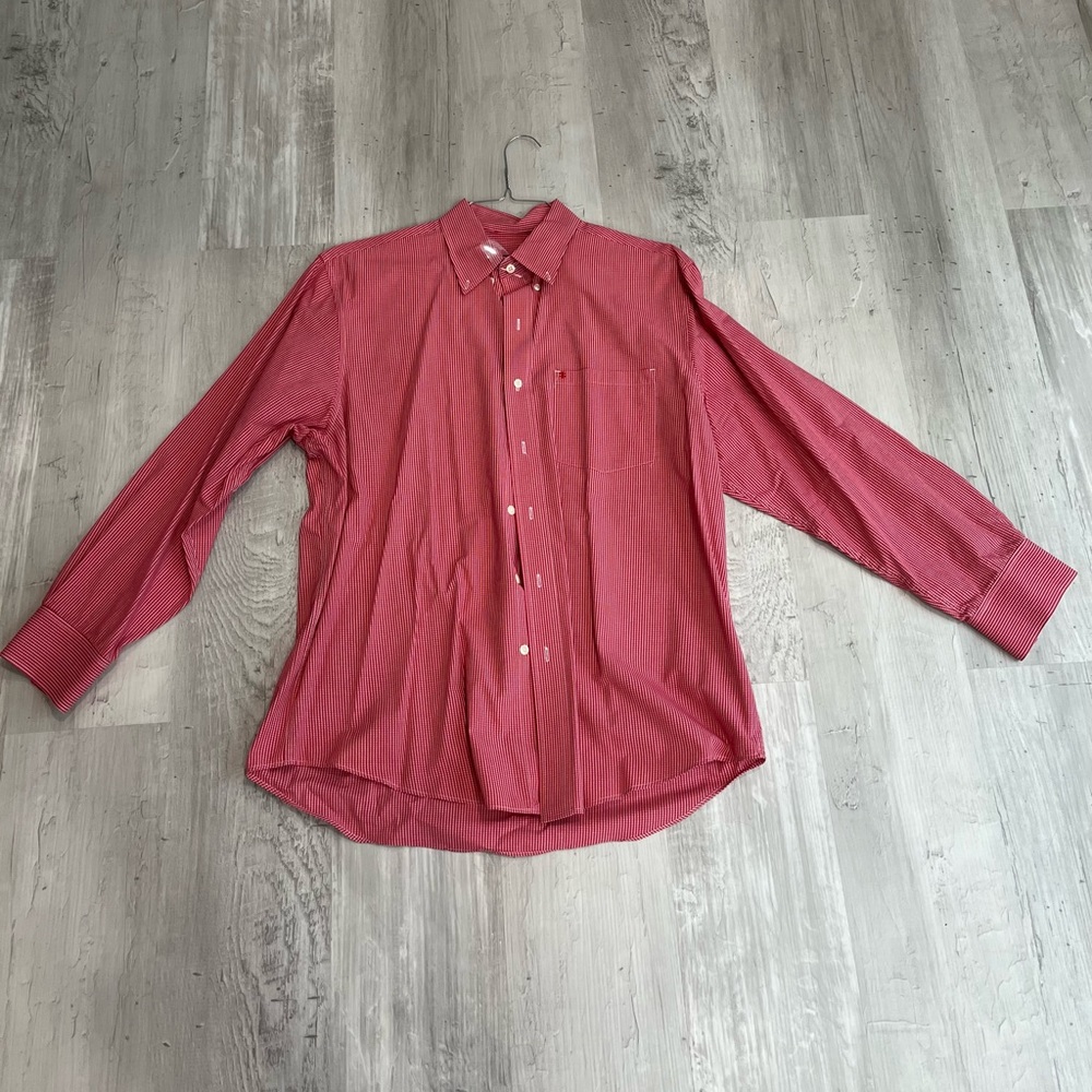 NEW Men’s red dress shirt size large
